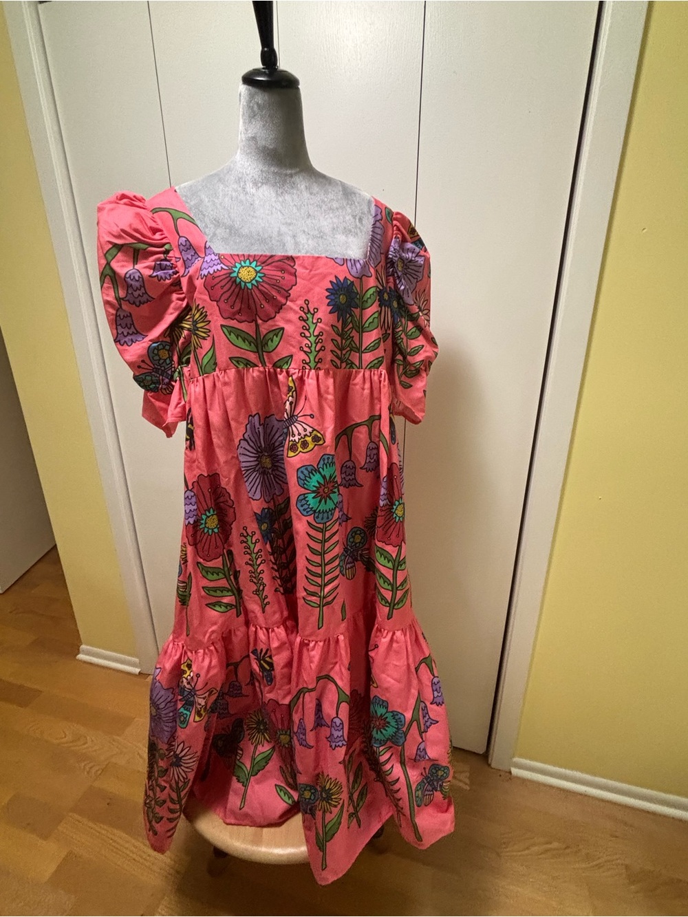 Pink Floral Puff-Sleeve Dress by Mary Benson - Picture 2 of 6